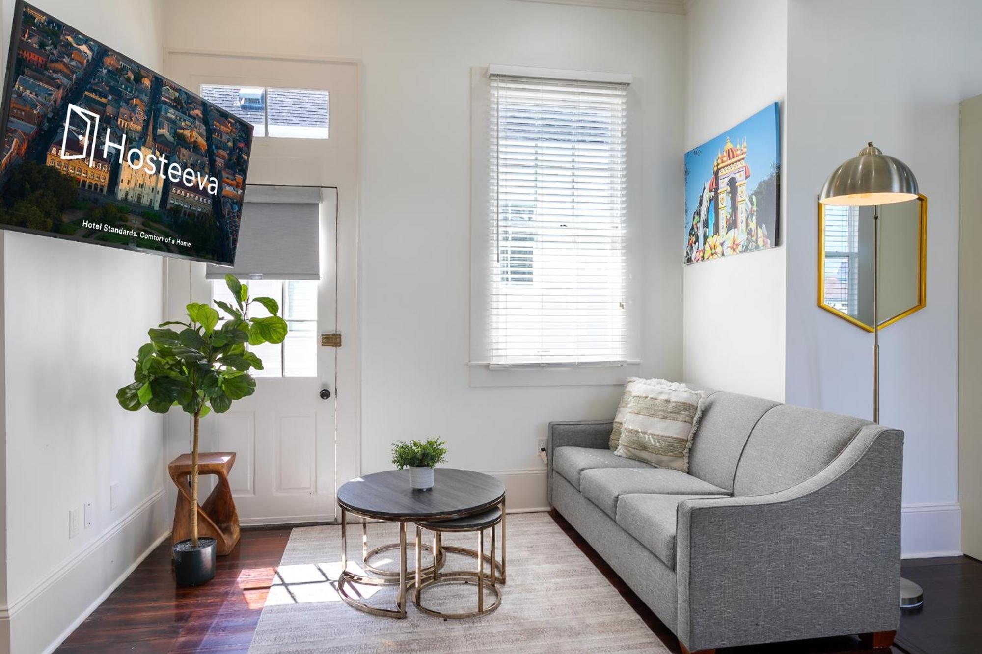 Charming 2Br On Carondelet By Hosteeva Apartment New Orleans Bagian luar foto