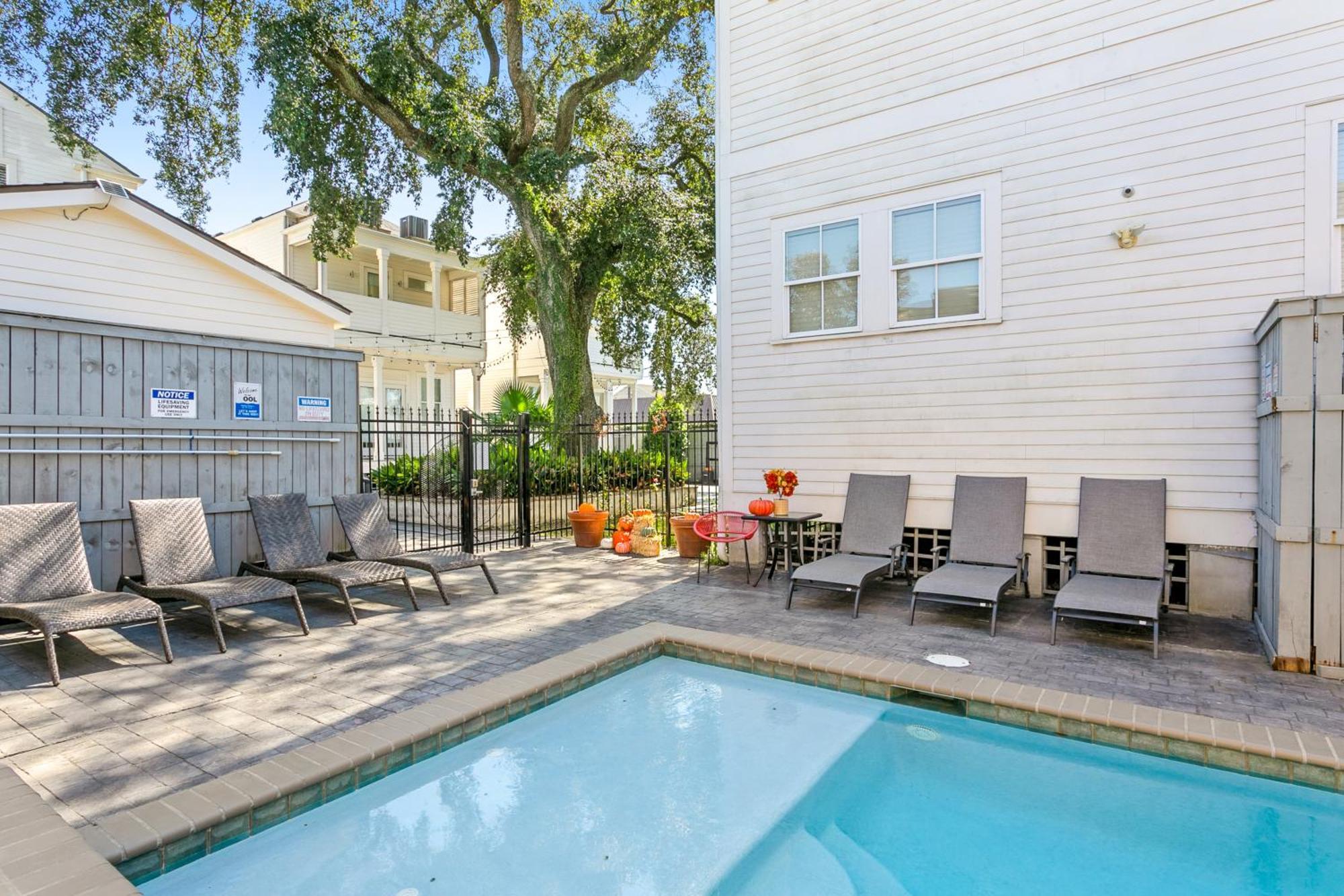 Charming 2Br On Carondelet By Hosteeva Apartment New Orleans Bagian luar foto