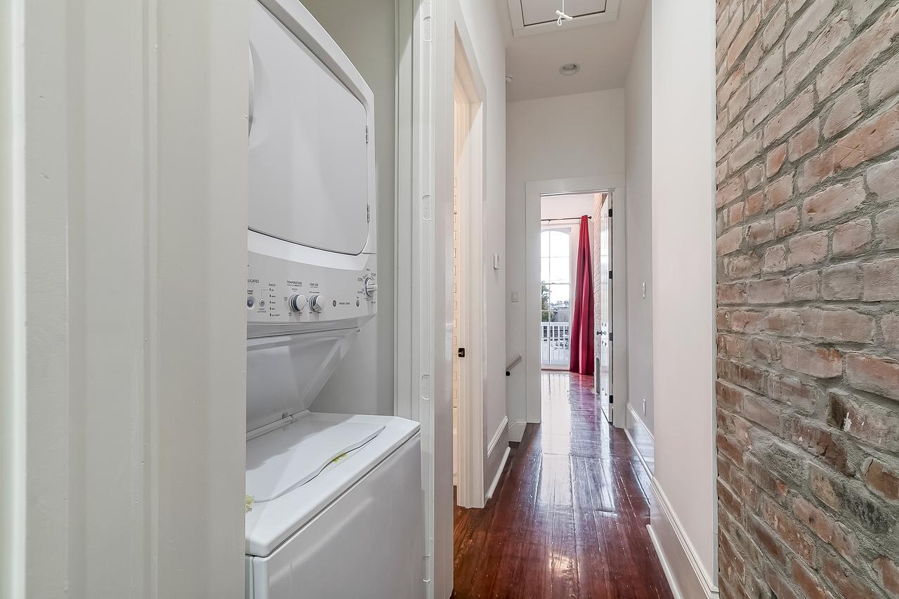 Charming 2Br On Carondelet By Hosteeva Apartment New Orleans Bagian luar foto