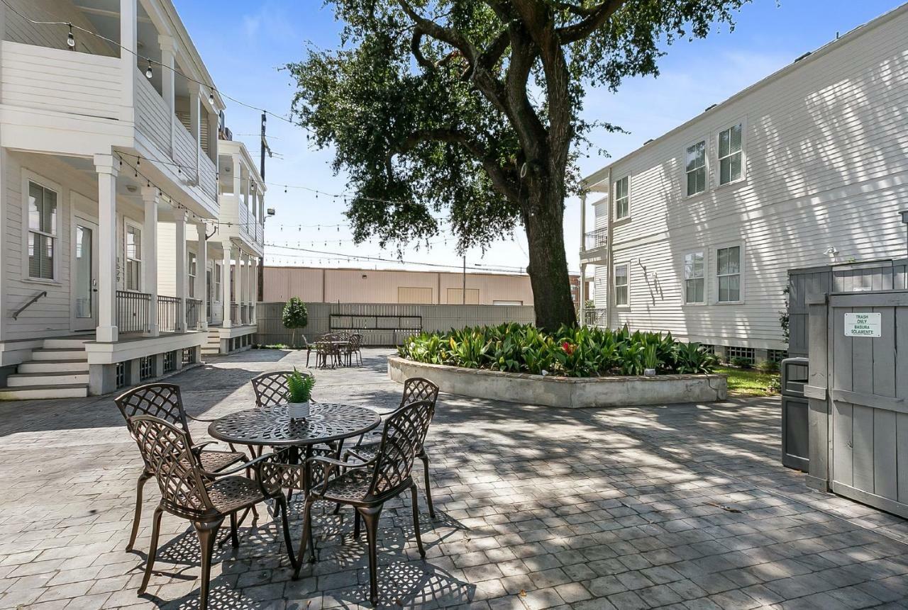 Charming 2Br On Carondelet By Hosteeva Apartment New Orleans Bagian luar foto